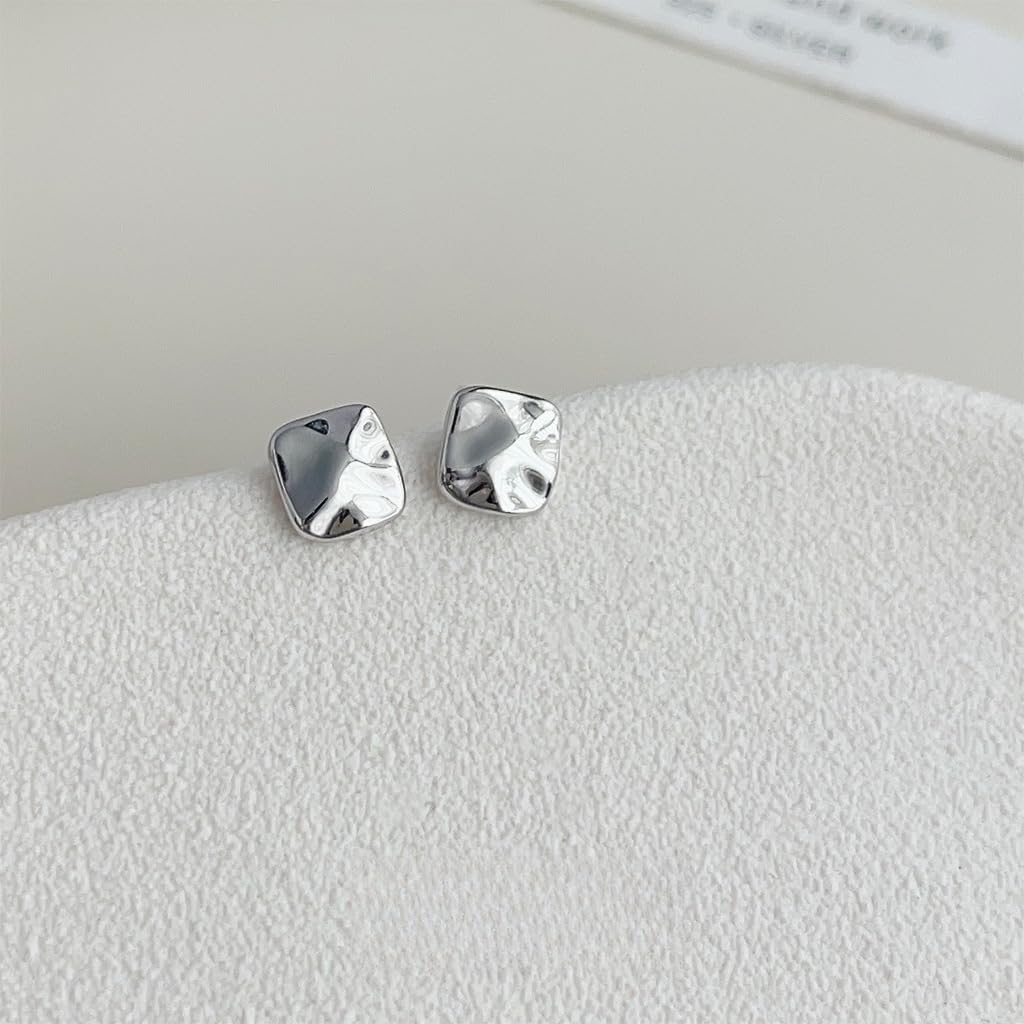 UELSTA Textured Square Stud Earrings for Women Sustainable 18K Gold / White Gold Real-Gold-Plated Recycled Brass Hypoallergenic 925 Sterling Silver Posts PVD Coated Elegant & Modern 7mm