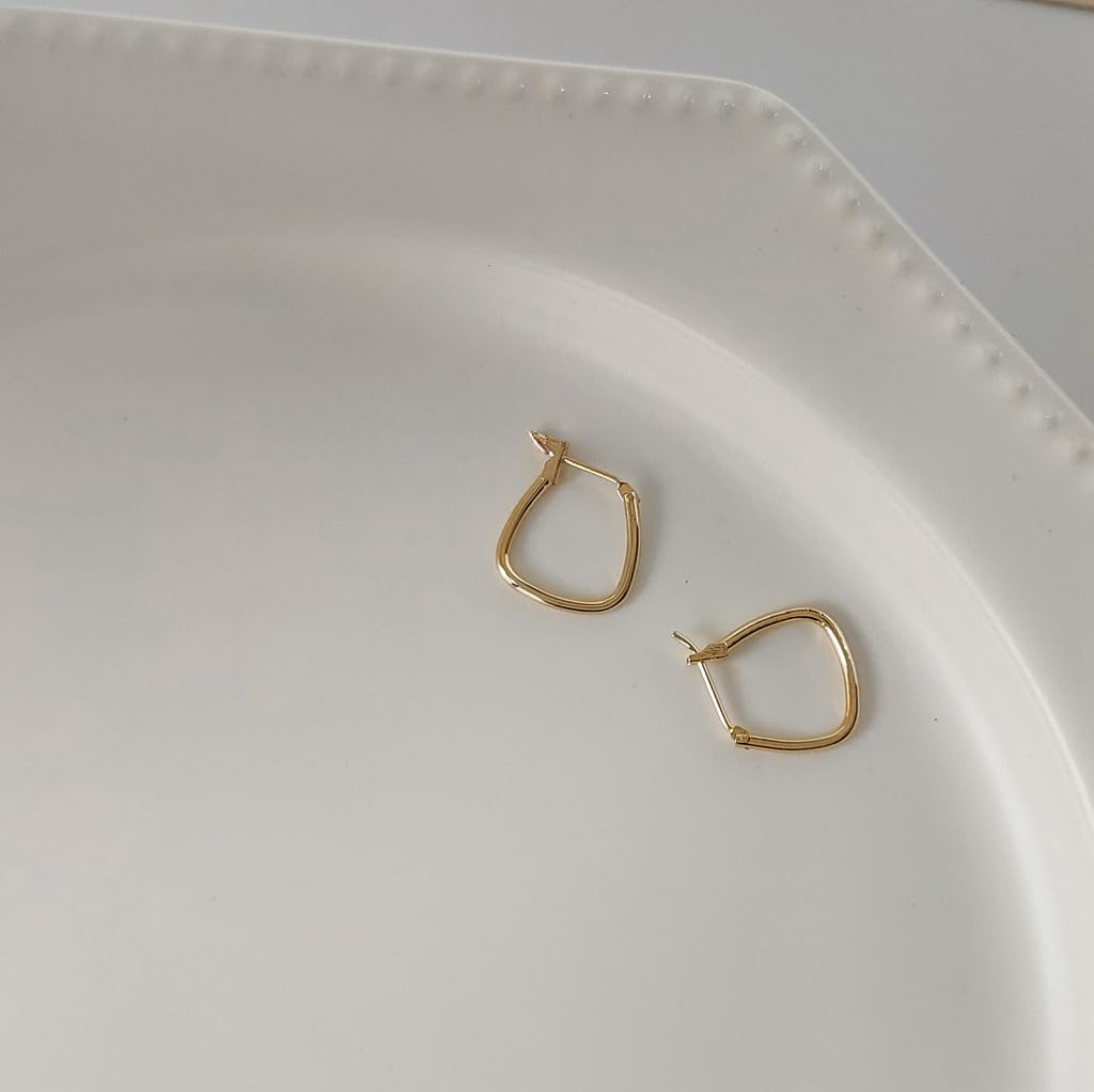 UELSTA Geometrische quadratische Creolen für Frauen, nachhaltig, 14K Echtgold plattiert, recyceltes Messing, hypoallergen, 925 Sterlingsilber Stifte, PVD-beschichtet, modern & vielseitig, 15mm