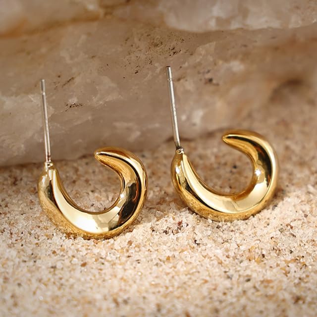 UELSTA Lunar Crescent Ohrstecker für Damen 18K Gold / Weißgold Echt-vergoldet Recyceltes Messing 925er Silberstifte PVD-Beschichtung Minimalistisch & Vielseitig Nachhaltiger Schmuck