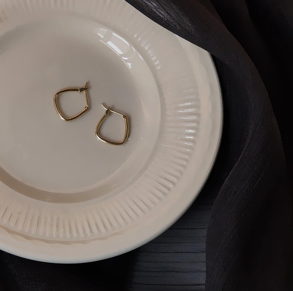 UELSTA Geometrische quadratische Creolen für Frauen, nachhaltig, 14K Echtgold plattiert, recyceltes Messing, hypoallergen, 925 Sterlingsilber Stifte, PVD-beschichtet, modern & vielseitig, 15mm