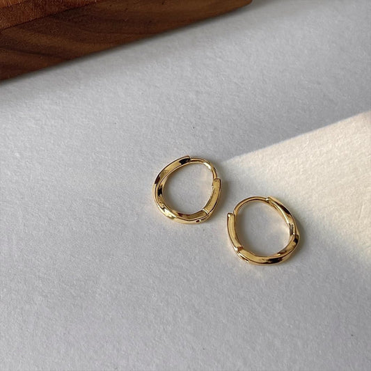 UELSTA Twisted Hoop Earrings for Women Sustainable 14K Gold Plated Recycled Brass Hypoallergenic 925 Sterling Silver Posts PVD Coated Minimalist & Textured 14mm